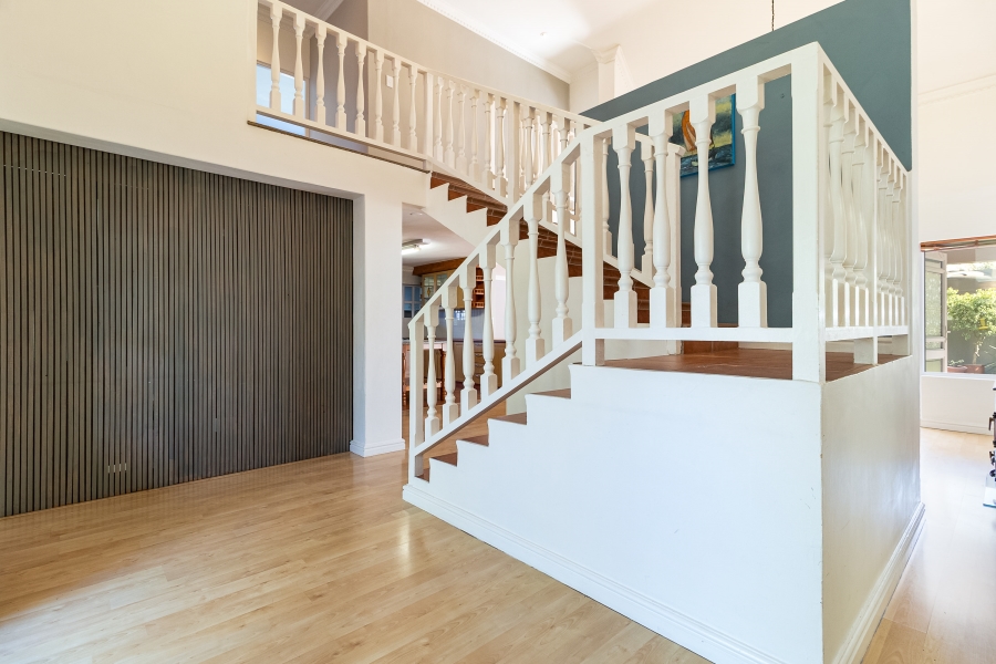 4 Bedroom Property for Sale in Zevendal Western Cape